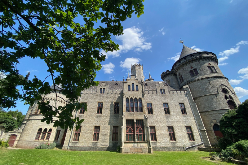 Maxton Hall Drehort Schloss Marienburg